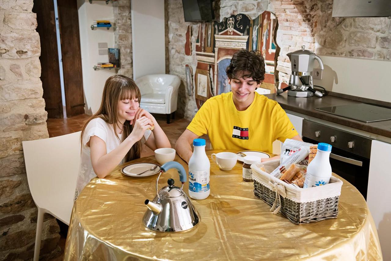 Perfetta Letizia Casa Vacanza Assise Extérieur photo